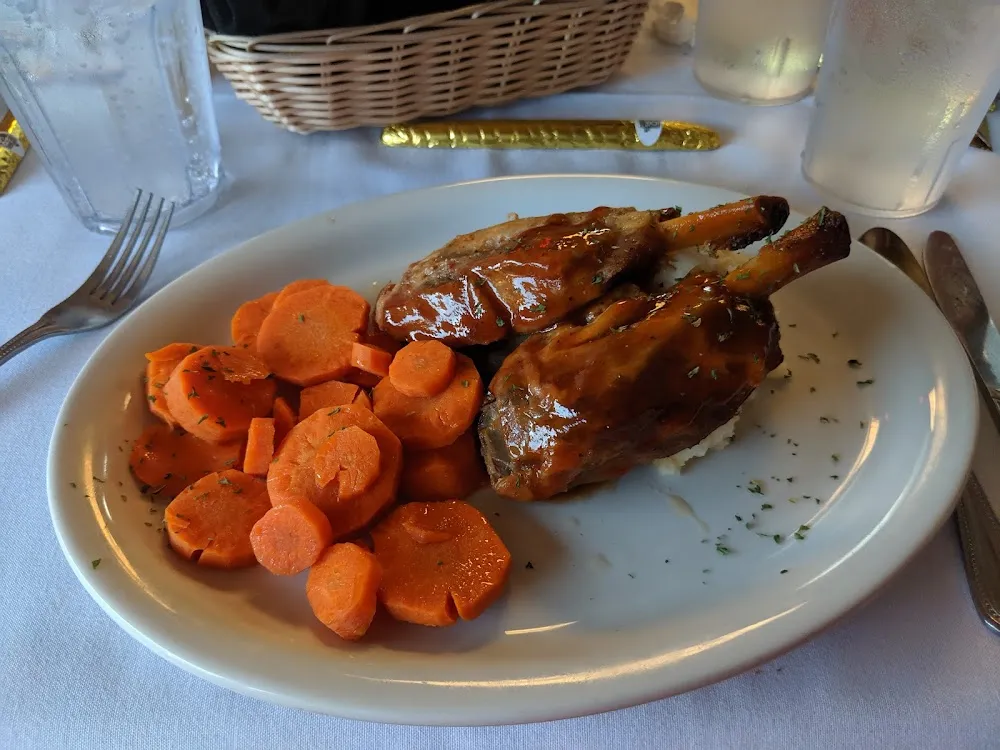 BBQ Style Ribs with Glazed Carrots